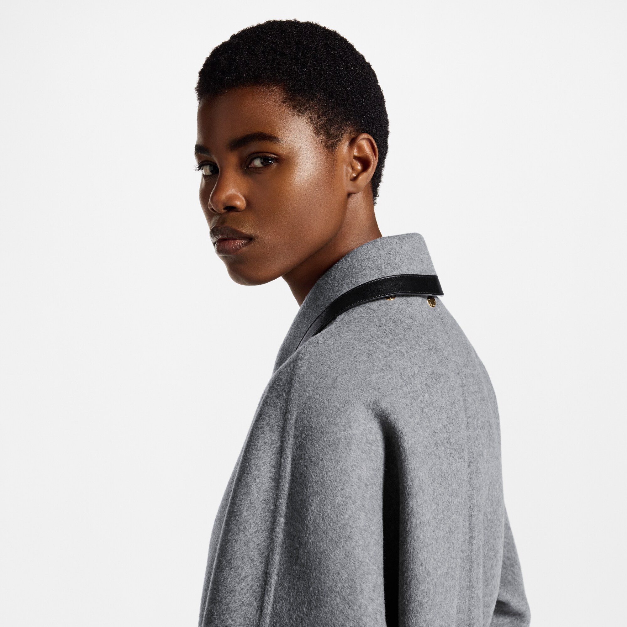  Ready to Wear Abrigos y chaquetas Abrigo de doble vista con cuello extraíble | Louis Vuitton ® (Ampliar producto)