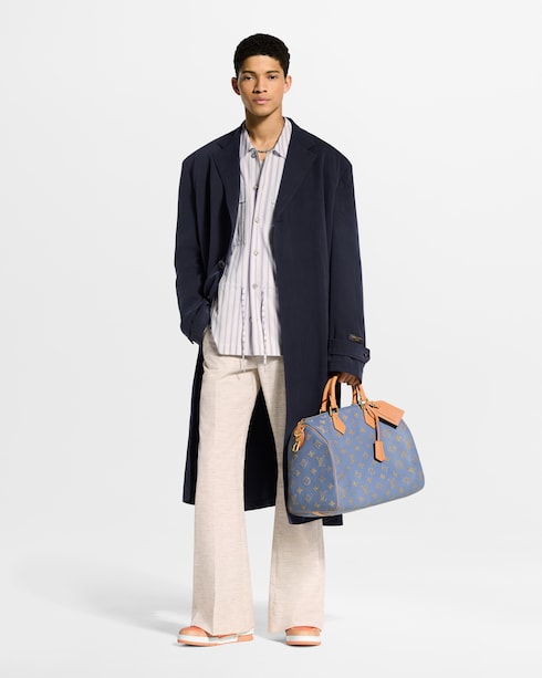 Para Ele Desfile Spring-Summer 2026 Sobretudo Leve em Mescla de Lã e Seda com Cinto | Louis Vuitton ®