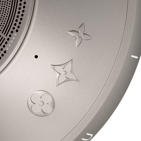 Relojería Relojes conectados Altavoz Nanograma LV en color plateado | Louis Vuitton ® (Ampliar producto)