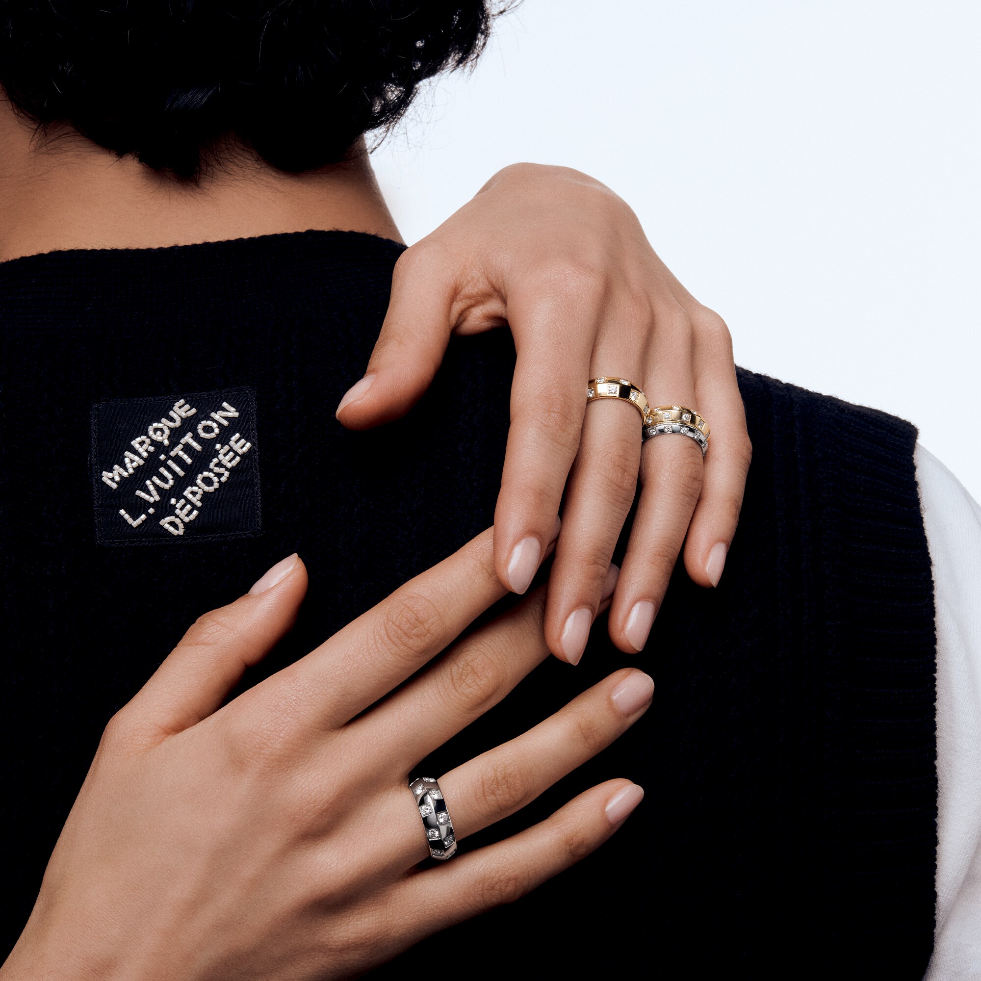  Joyería Anillos Anillo pequeño Le Damier de Louis Vuitton de oro blanco y diamantes | Louis Vuitton ® (Ampliar producto)