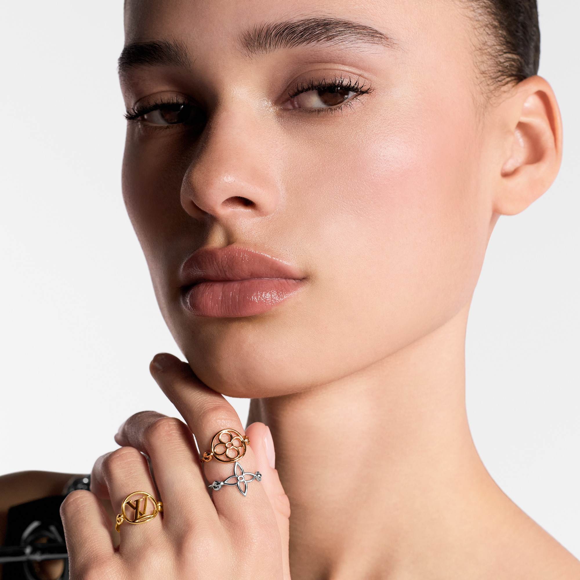 S00 Bisutería Anillos Anillos LV Lace | Louis Vuitton ® (Ampliar producto)