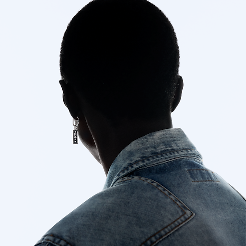 Colecciones Les Gastons Vuitton Arete de aro Tag Single Les Gastons Vuitton en oro blanco | Louis Vuitton ® (Ampliar producto)