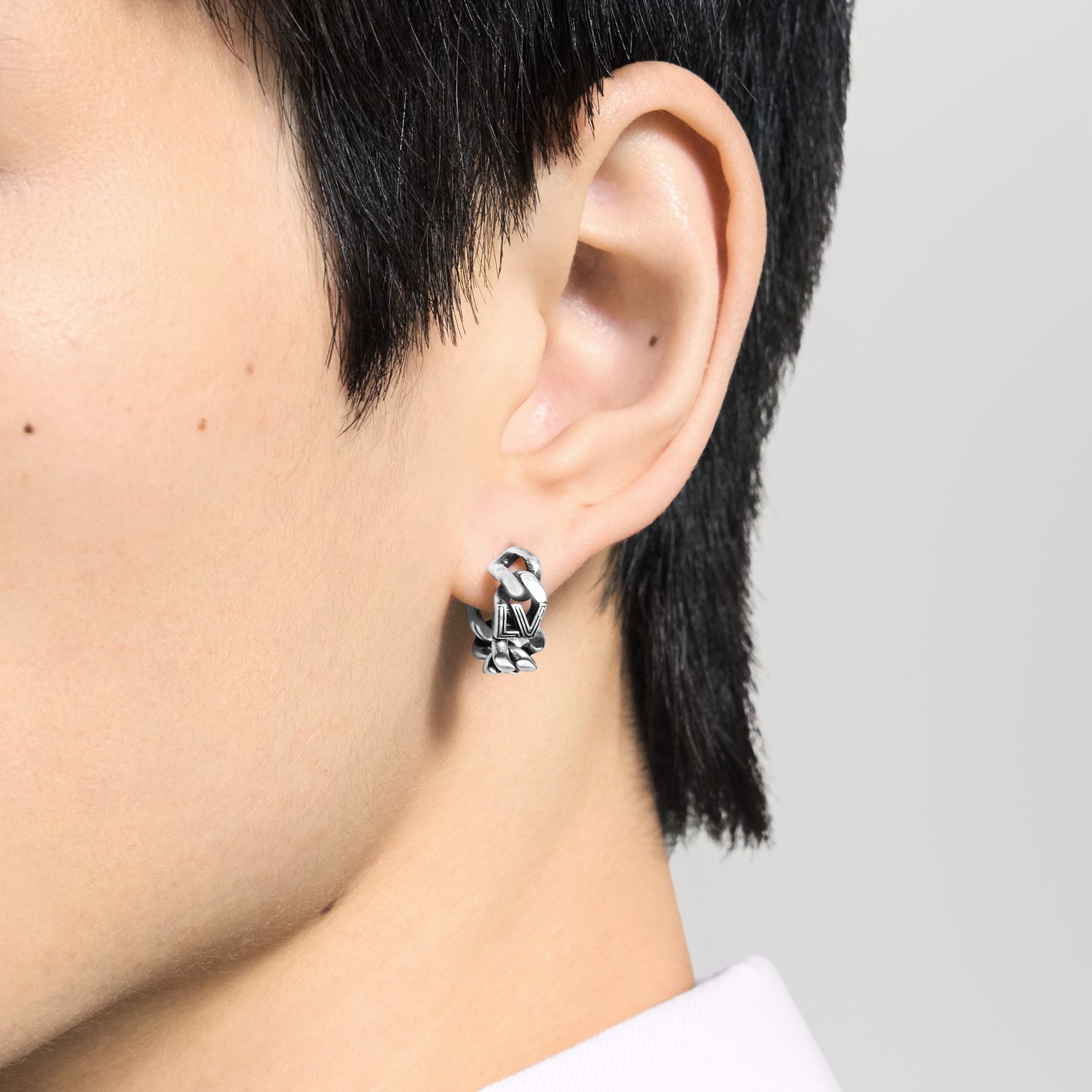 S00 Bisutería Aretes Arete LV Club | Louis Vuitton ® (Ampliar producto)
