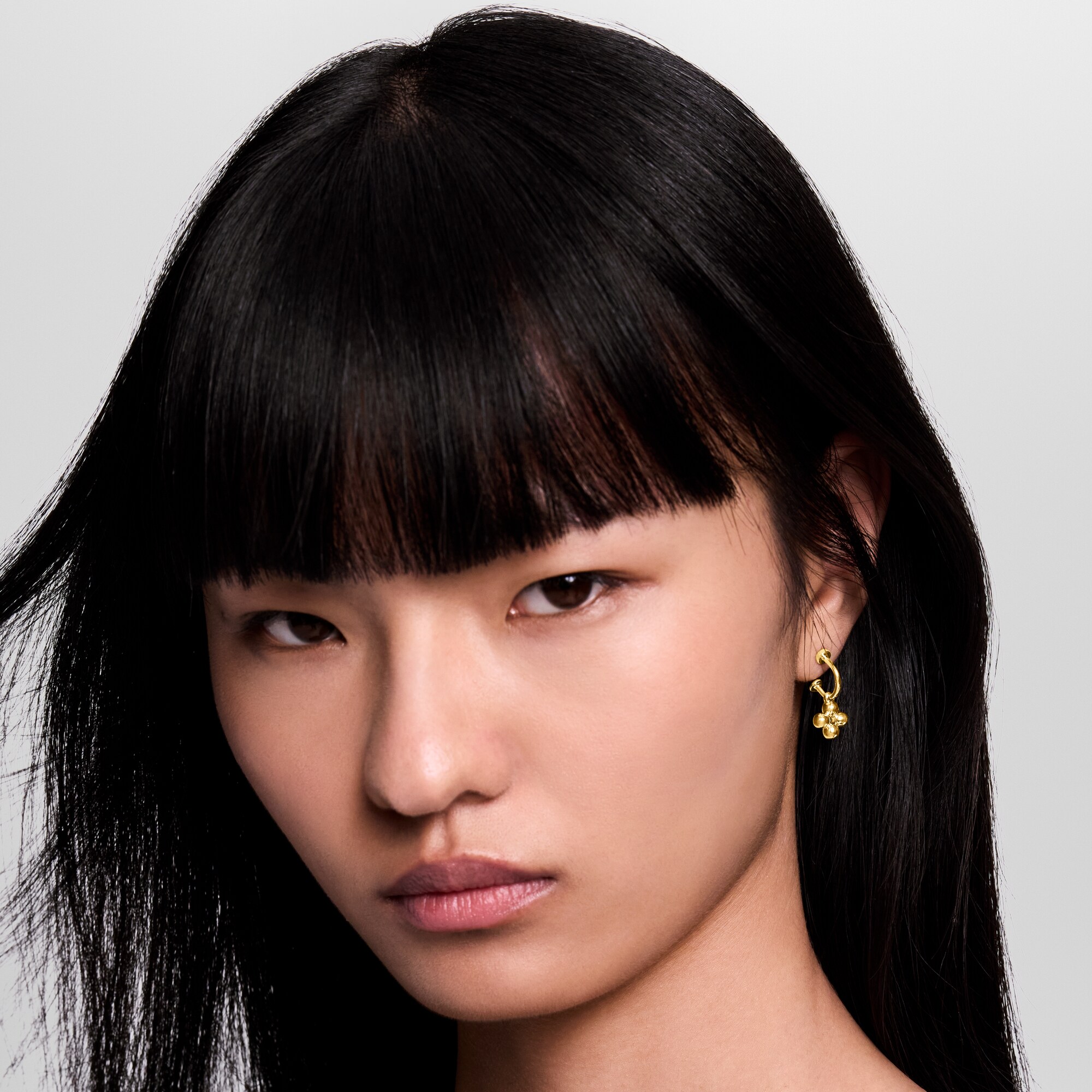 S00 Bisutería Toda la Bisutería Aretes Blooming | Louis Vuitton ® (Ampliar producto)