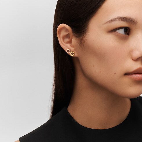 Categorías Toda la joyería fina Aretes de botón Empreinte de oro amarillo | Louis Vuitton ® (Ampliar producto)