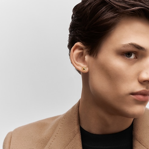 Categorías Toda la joyería fina Aretes de botón Empreinte de oro amarillo | Louis Vuitton ® (Ampliar producto)