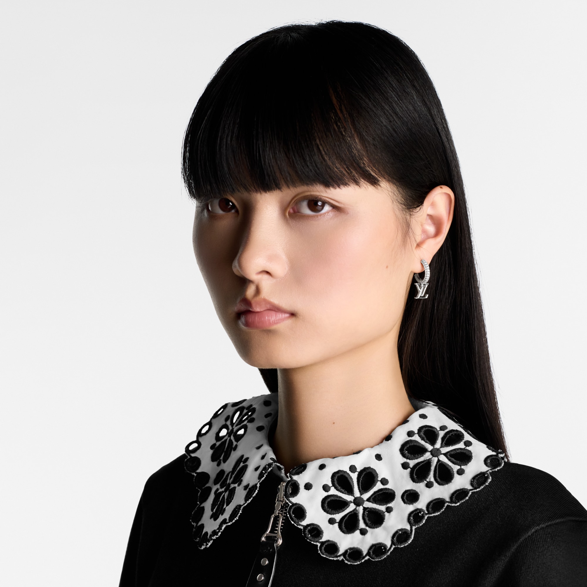S00 Bisutería Toda la Bisutería Aretes LV Iconic | Louis Vuitton ® (Ampliar producto)