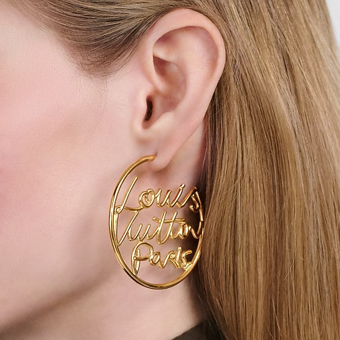 S00 Bisutería Toda la Bisutería Aretes LV Script | Louis Vuitton ® (Ampliar producto)