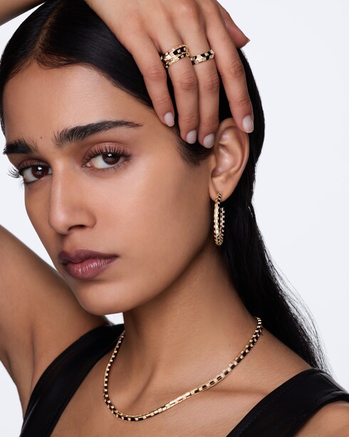 Categories Earrings Le Damier de Louis Vuitton Large Hoops, Yellow Gold and Diamonds | Louis Vuitton ®