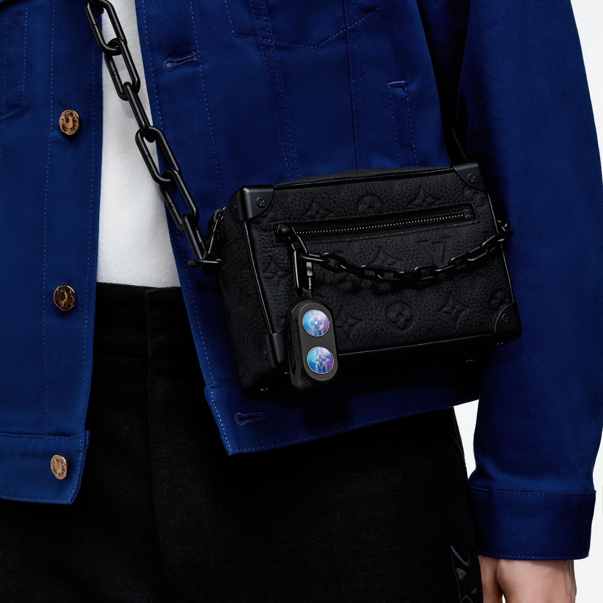  Artículos de tecnología Audio, relojes conectados y accesorios Audífonos Louis Vuitton Horizon Light Up | Louis Vuitton ® (Ampliar producto)
