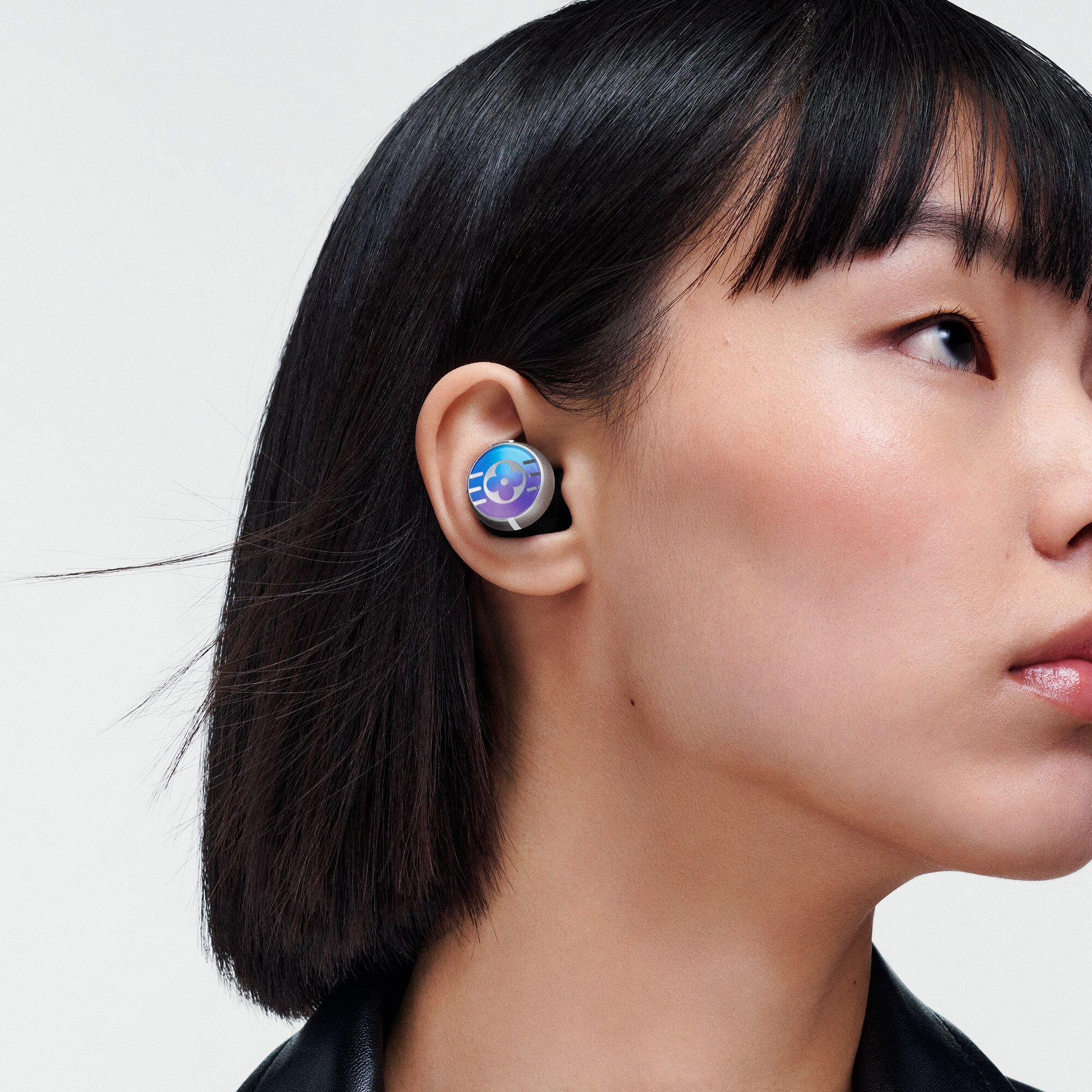  Artículos de tecnología Audio, relojes conectados y accesorios Audífonos Louis Vuitton Horizon Light Up | Louis Vuitton ® (Ampliar producto)