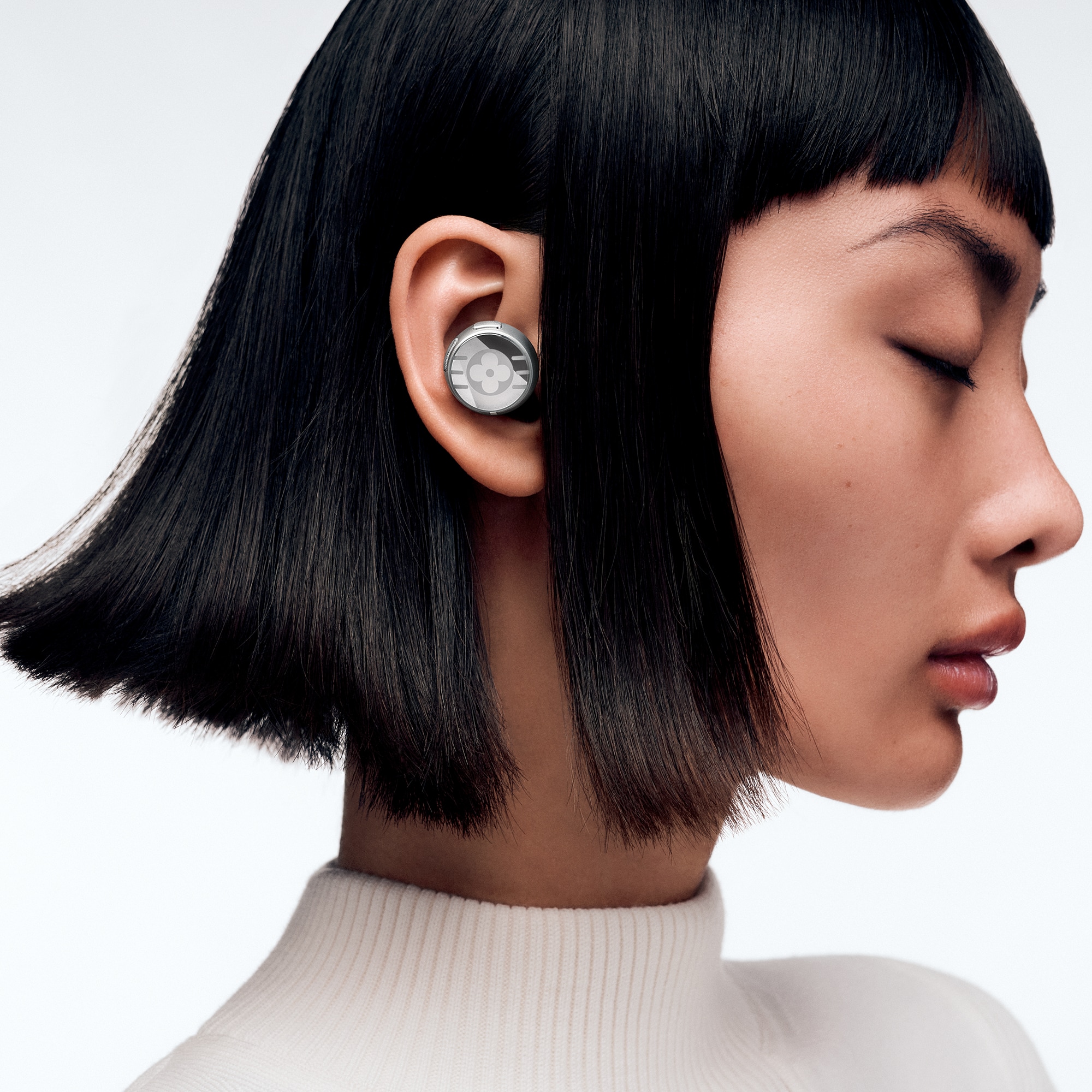  Artículos de tecnología Audio, relojes conectados y accesorios Audífonos Louis Vuitton Horizon Light Up | Louis Vuitton ® (Ampliar producto)