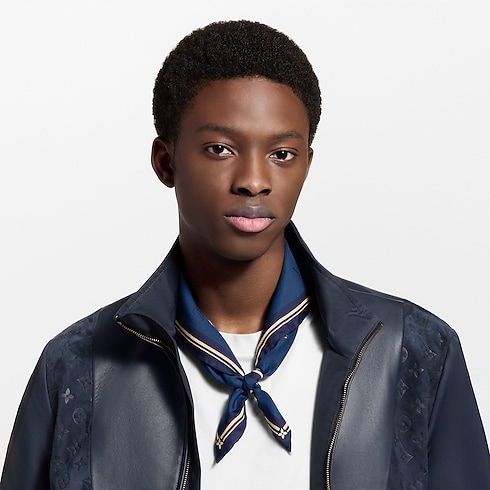 S00 Accesorios Pañuelos de seda y bandanas Bandana Animal Blason | Louis Vuitton ® (Ampliar producto)