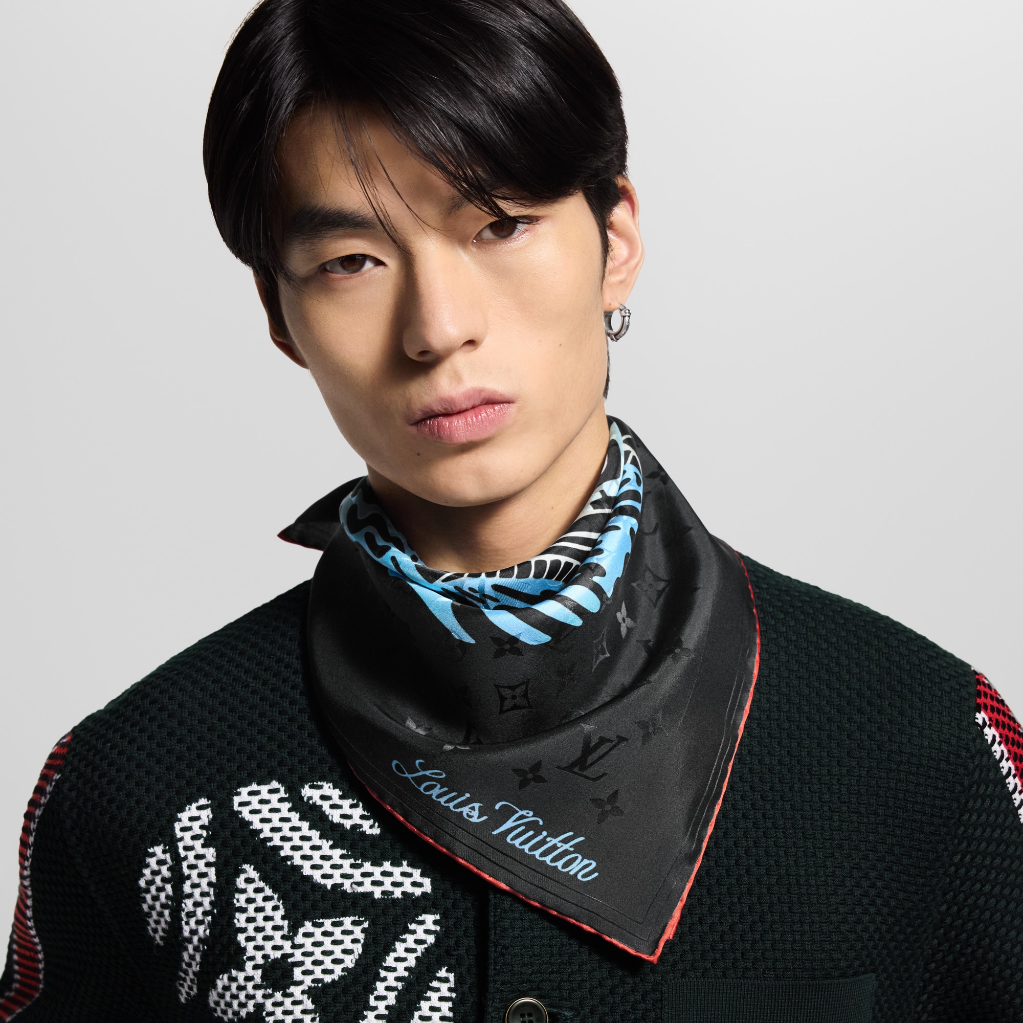 S00 Accesorios Pañuelos de seda y bandanas Bandana LV City Stamp | Louis Vuitton ® (Ampliar producto)