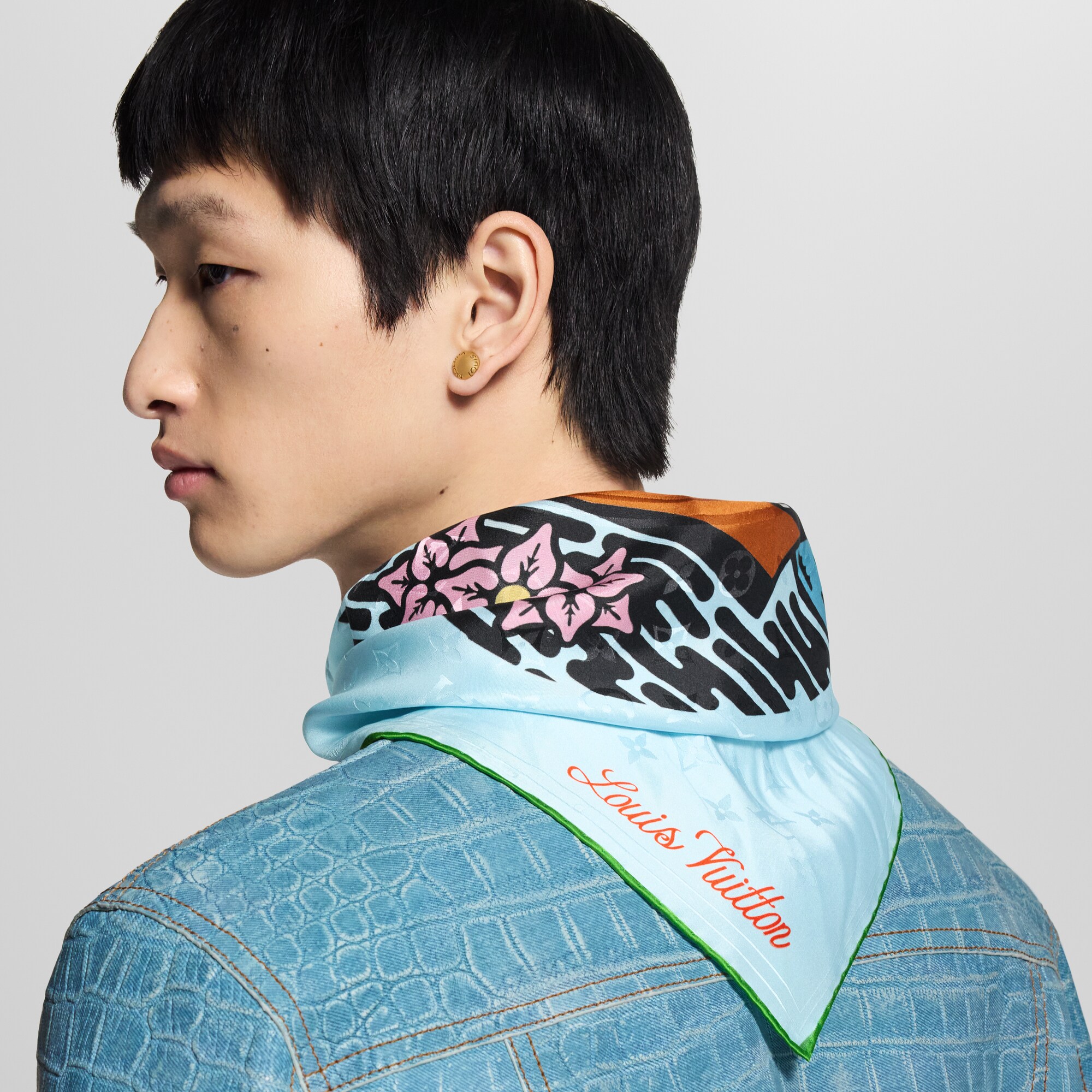 S00 Accesorios Pañuelos de seda y bandanas Bandana LV City Stamp | Louis Vuitton ® (Ampliar producto)