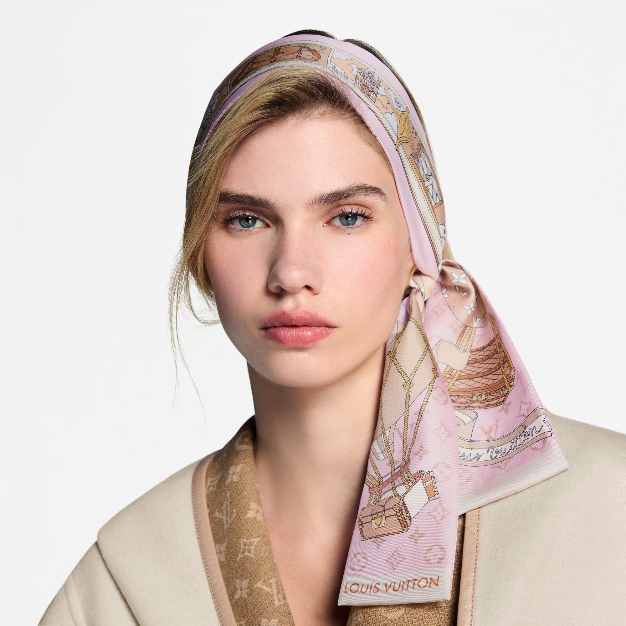 S00 Accesorios Pañuelos de seda y bandanas Bandana LV Journey | Louis Vuitton ® (Ampliar producto)