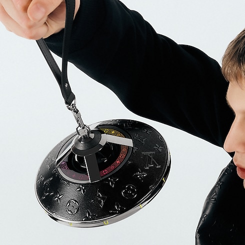 Artículos de tecnología Audio, relojes conectados y accesorios Bocina Louis Vuitton Horizon Light Up | Louis Vuitton ® (Ampliar producto)