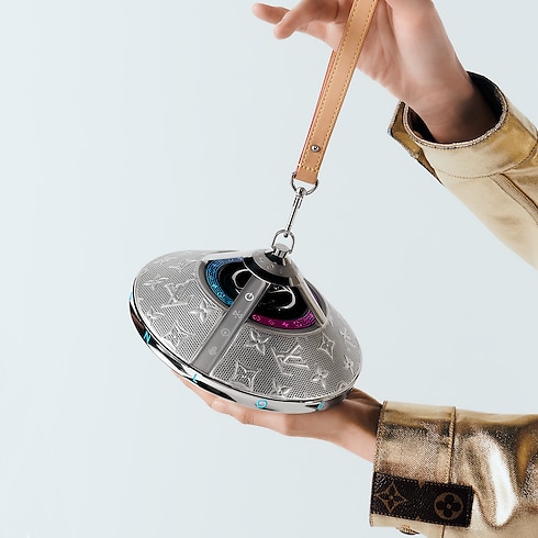 Artículos de tecnología Audio, relojes conectados y accesorios Bocina Louis Vuitton Horizon Light Up | Louis Vuitton ® (Ampliar producto)