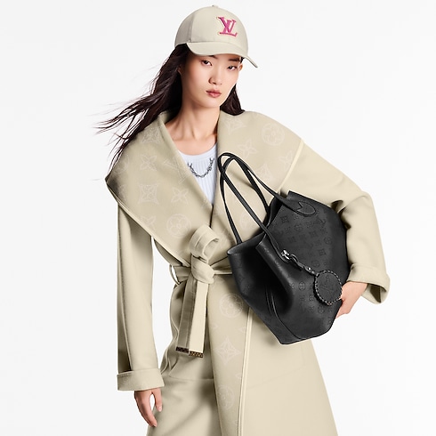 Mahina Bolsas de mano Todas las colecciones Bolsa Blossom MM | Louis Vuitton ® (Ampliar producto)