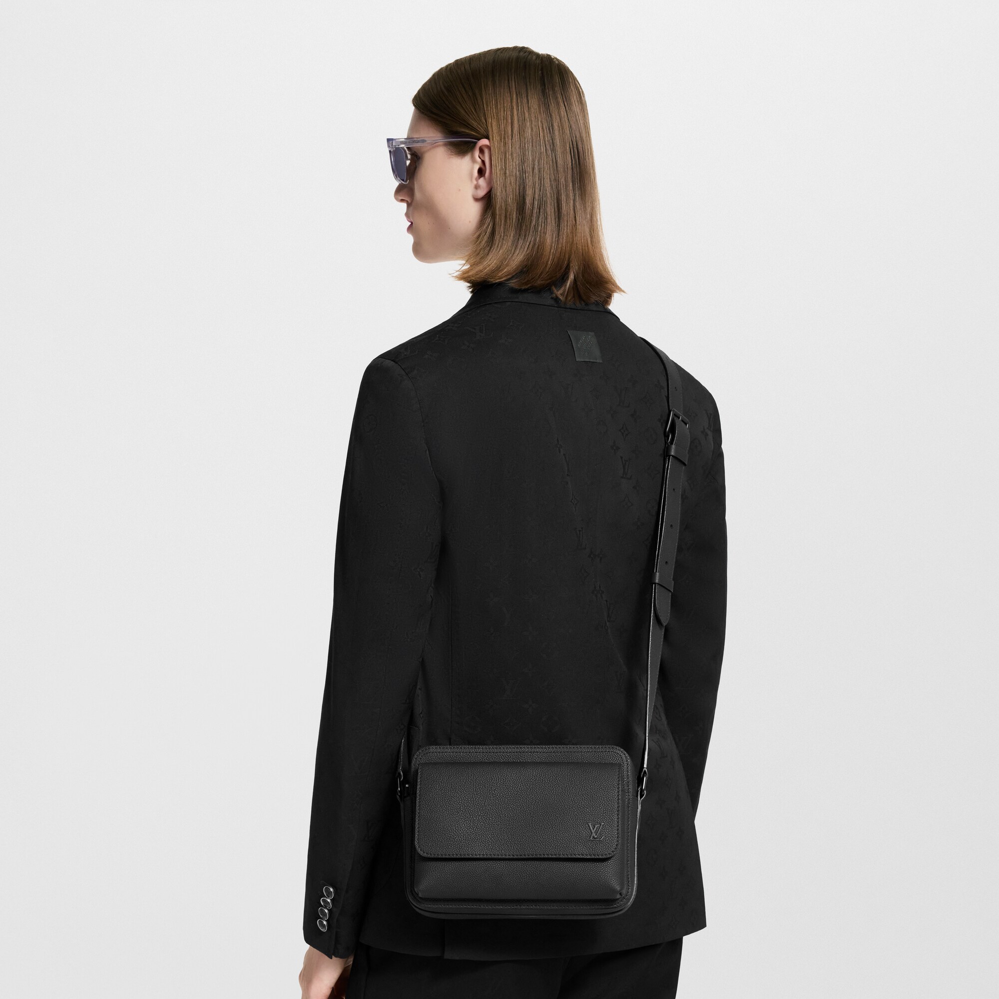 LV Aerogram Bolsas para Hombre Novedades Bolsa Boarding Messenger | Louis Vuitton ® (Ampliar producto)