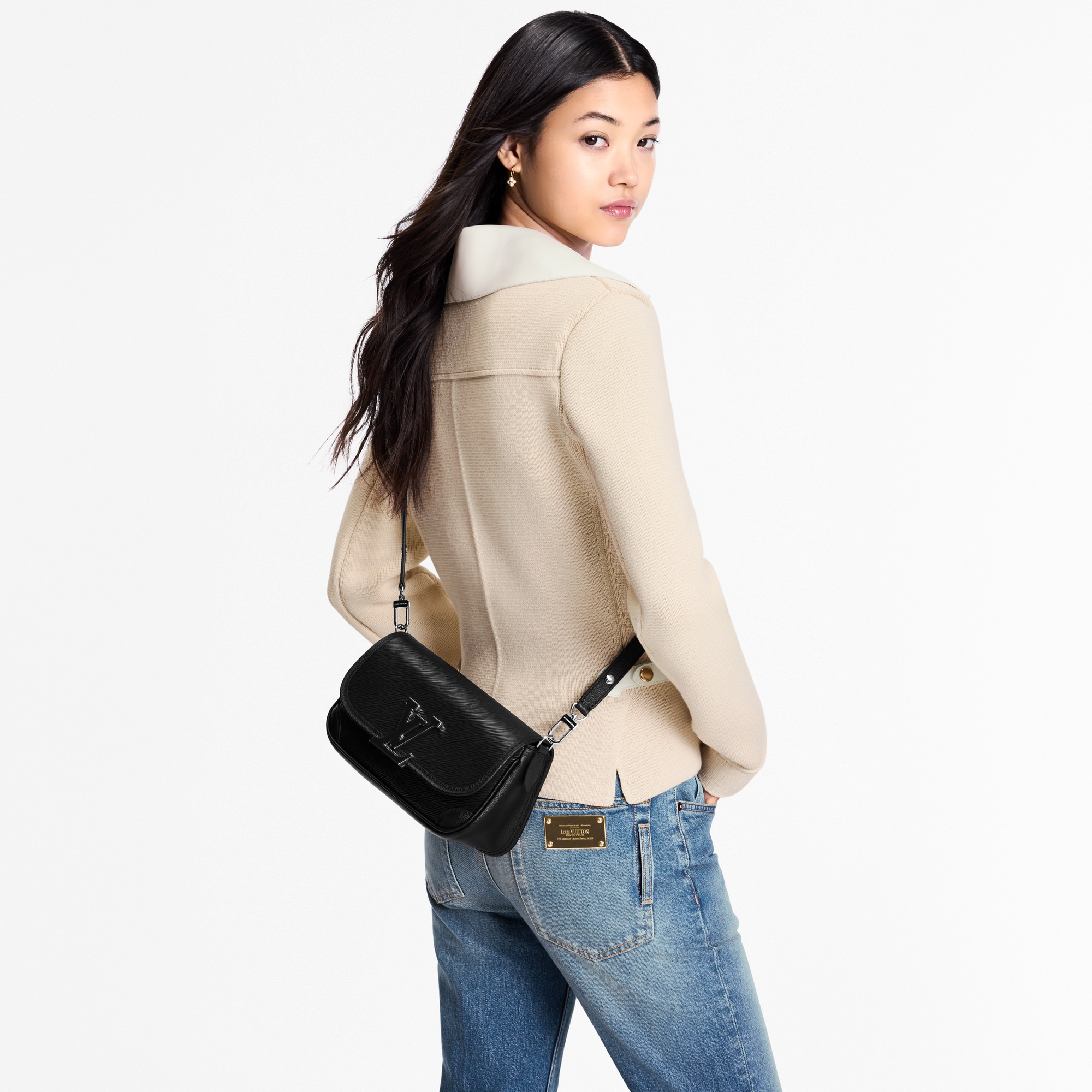 Epi Bolsas de mano Todas las bolsas de mano Bolsa Buci | Louis Vuitton ® (Ampliar producto)
