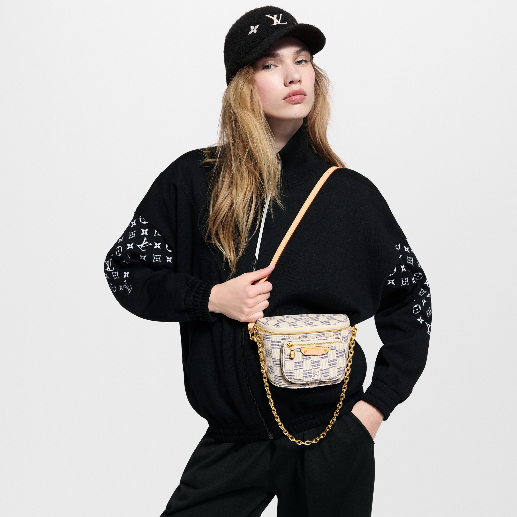 Damier Azur Canvas Carteras y artículos de piel pequeños Carteras con cadena y Micro Bolsas Bolsa cangurera Mini | Louis Vuitton ® (Ampliar producto)