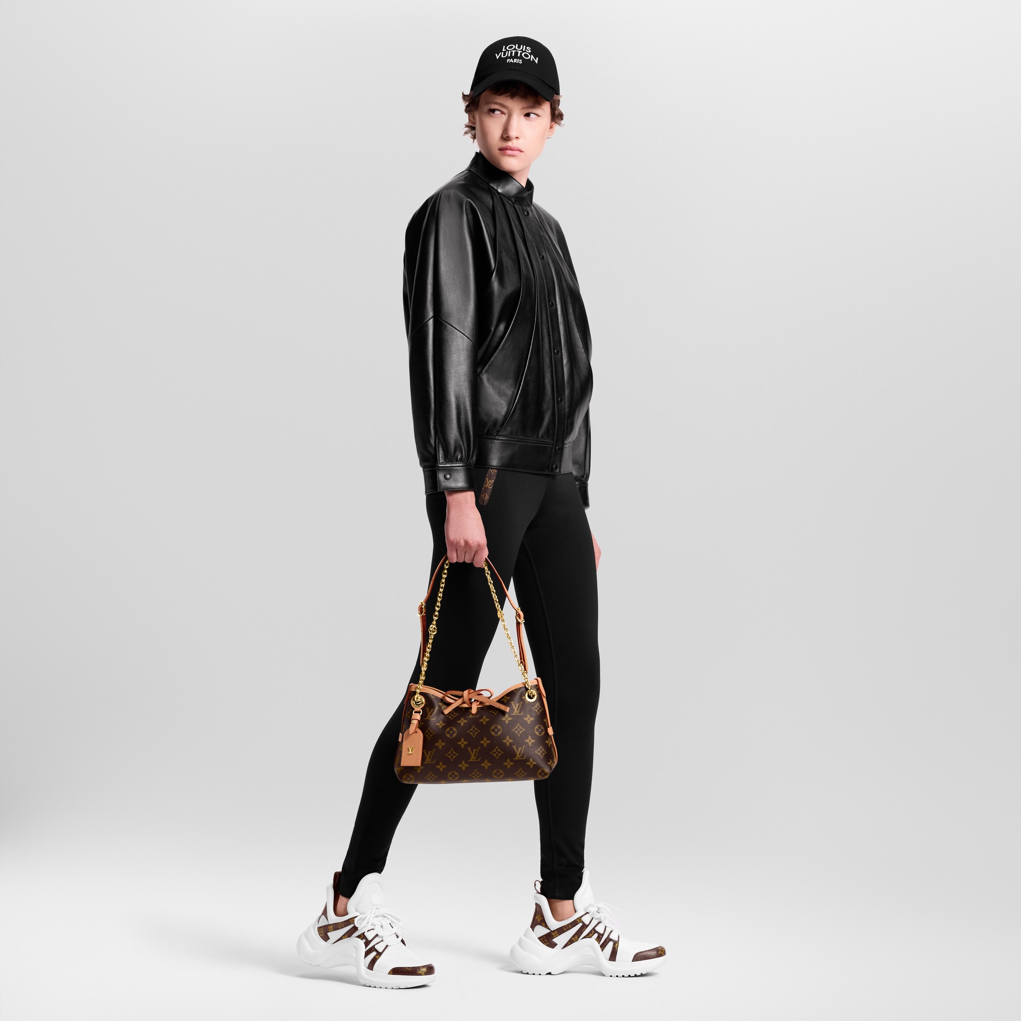 Monogram Bolsas de mano Todas las bolsas de mano Bolsa CarryAll BB | Louis Vuitton ® (Ampliar producto)