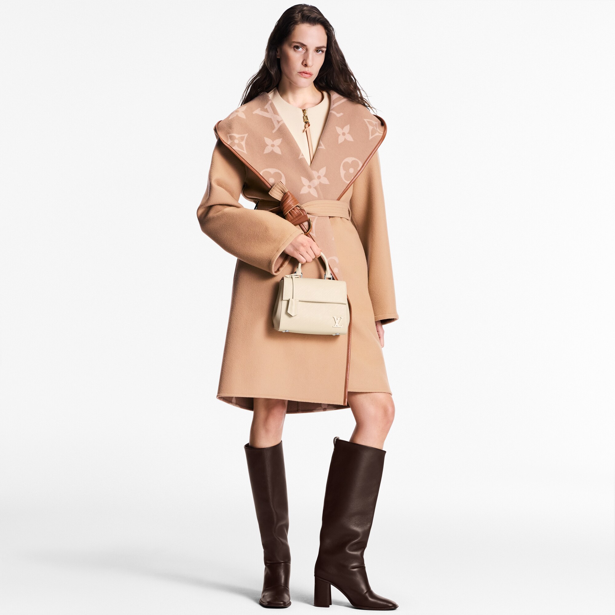 Epi Bolsas de mano Todas las bolsas de mano Bolsa Cluny Mini | Louis Vuitton ® (Ampliar producto)