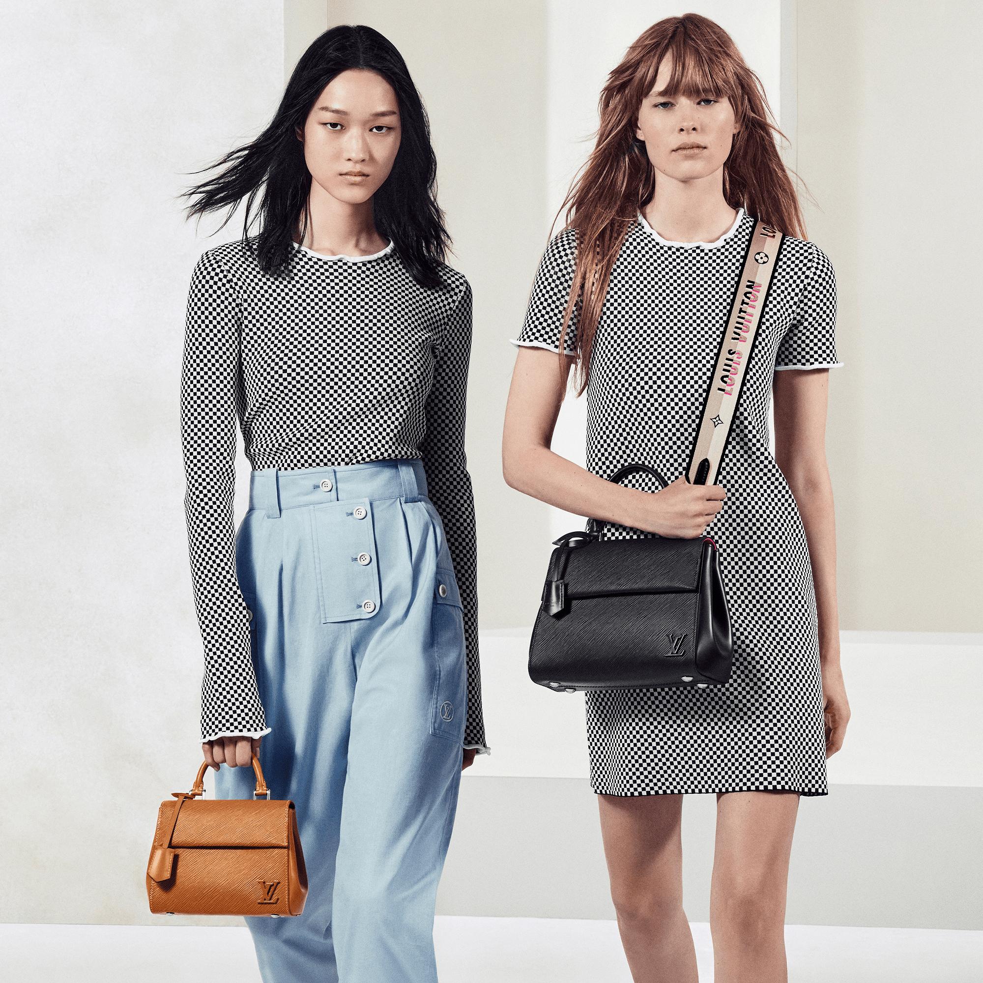 Epi Bolsas de mano Todas las bolsas de mano Bolsa Cluny Mini | Louis Vuitton ® (Ampliar producto)