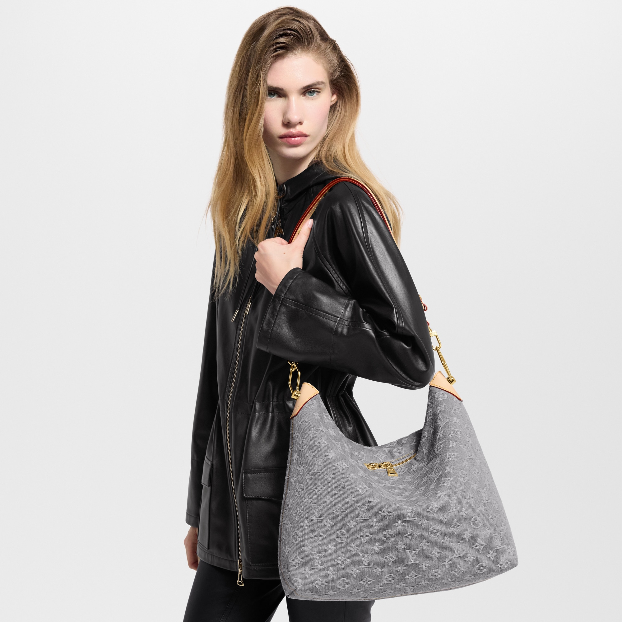 Monogram Denim Bolsas de mano Todas las bolsas de mano Bolsa Coussin Hobo MM | Louis Vuitton ® (Ampliar producto)