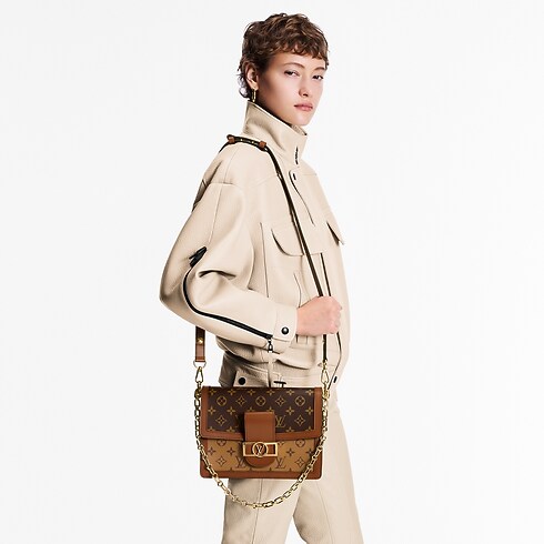 Autres Toiles Monogram Bolsas de mano Todas las bolsas de mano Bolsa Dauphine MM | Louis Vuitton ® (Ampliar producto)