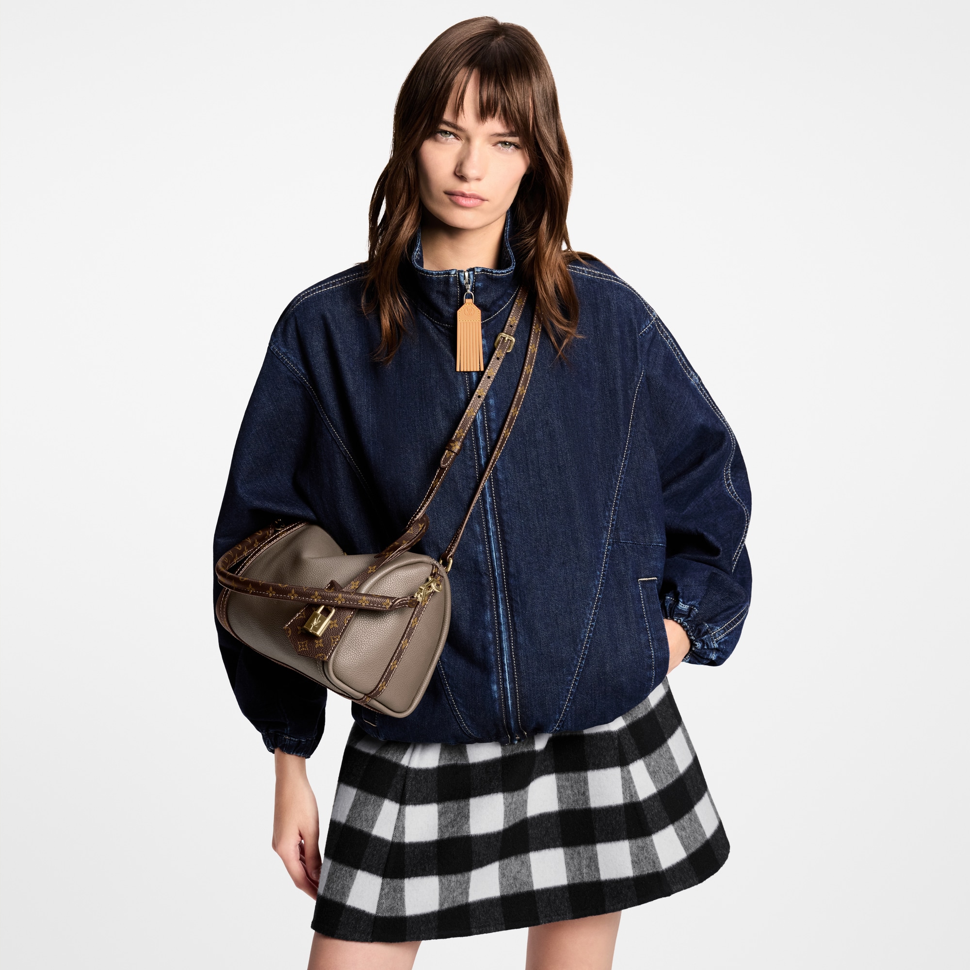 H27 Bolsas de mano Todas las bolsas de mano Bolsa Express PM | Louis Vuitton ® (Ampliar producto)