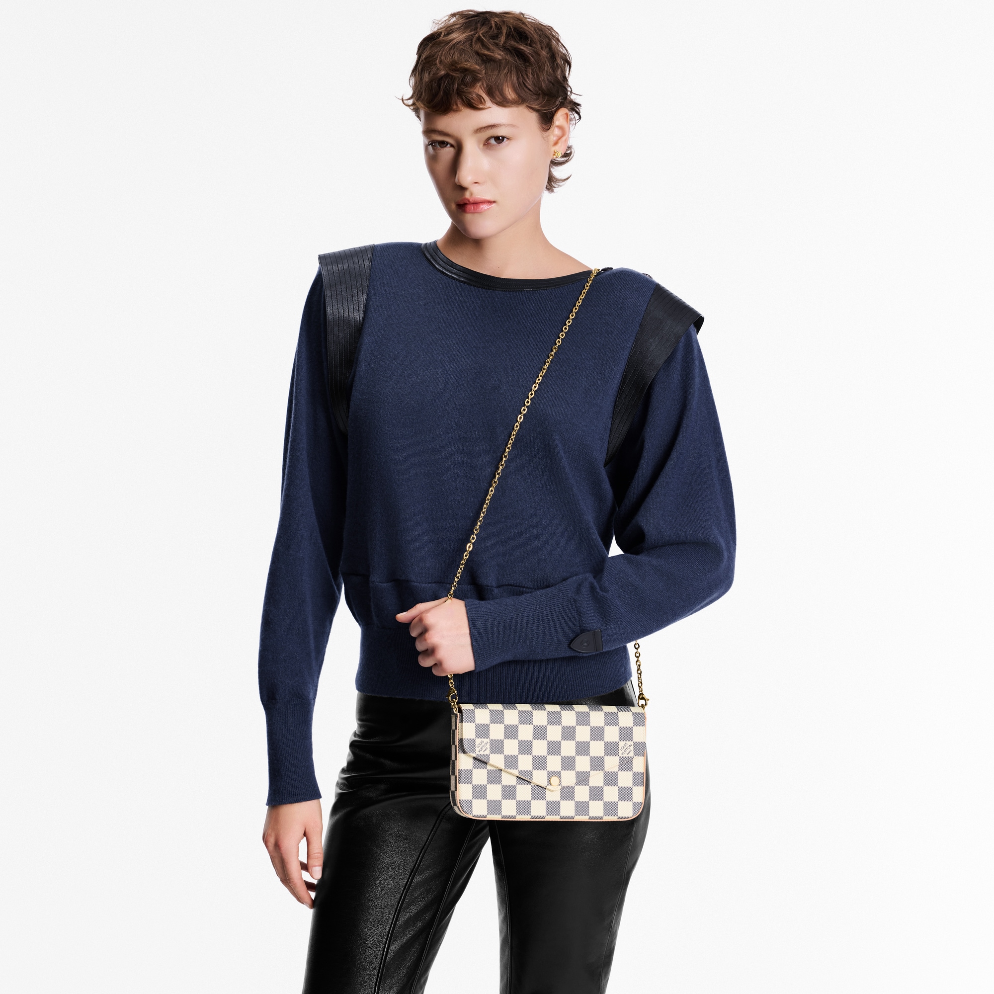 Damier Azur Canvas  Carteras y artículos de piel pequeños Carteras con cadena y Micro Bolsas Bolsa Félicie Pochette | Louis Vuitton ® (Ampliar producto)