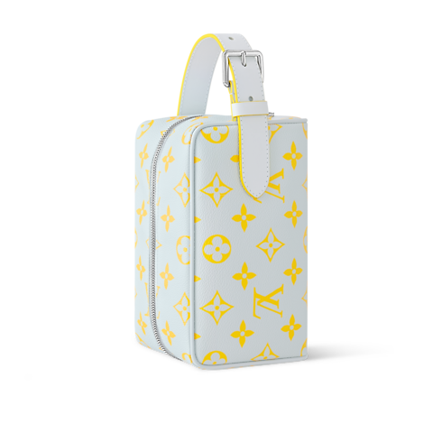 Monogram Other Viajes Accesorios y organizadores de viaje Bolsa Locker Dopp Kit | Louis Vuitton ® (Ampliar producto)