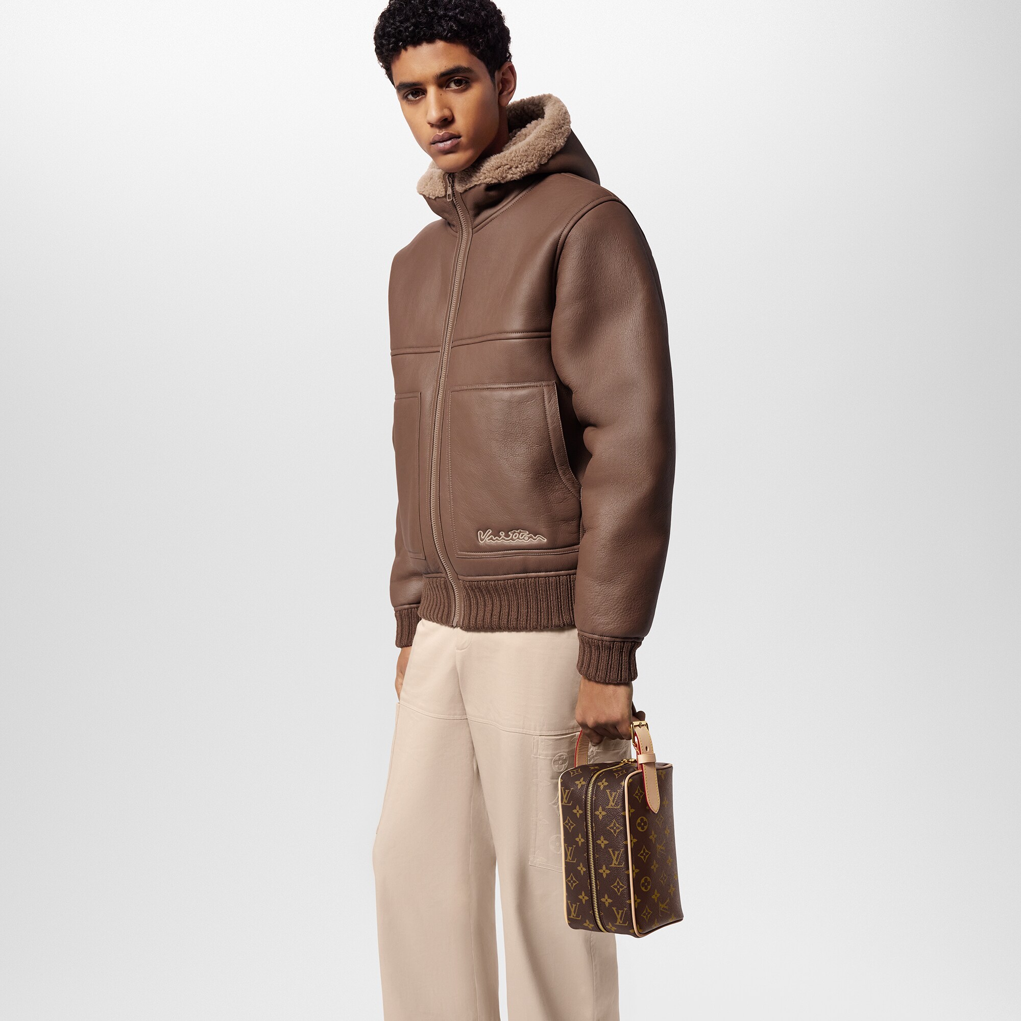 Monogram Viajes Accesorios y organizadores de viaje Bolsa Locker Dopp Kit | Louis Vuitton ® (Ampliar producto)