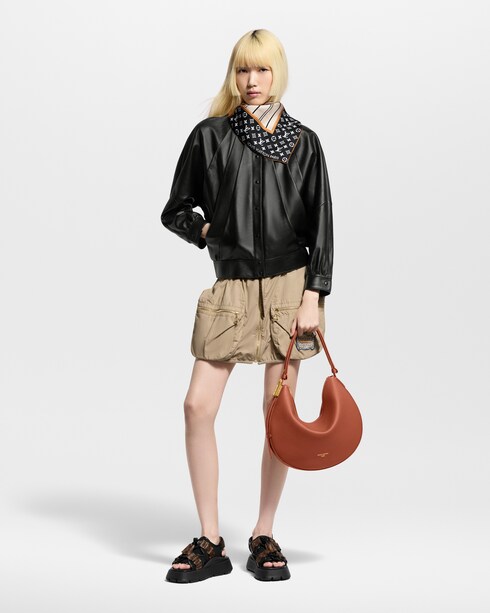 Low Key Bolsas de mano Todas las bolsas de mano Bolsa Low Key Cookie MM | Louis Vuitton ®