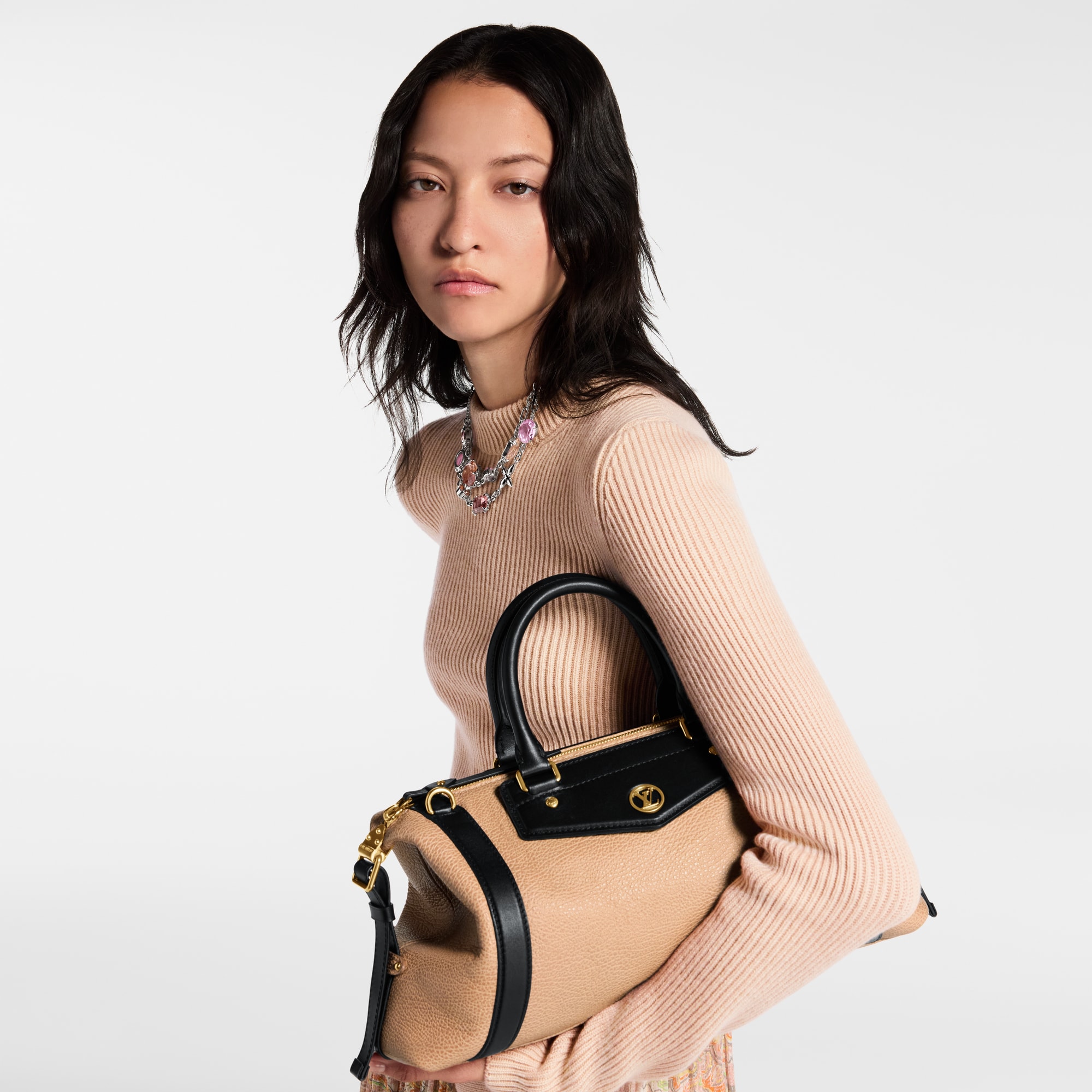  Bolsas de mano Todas las bolsas de mano Bolsa LV Biker MM | Louis Vuitton ® (Ampliar producto)