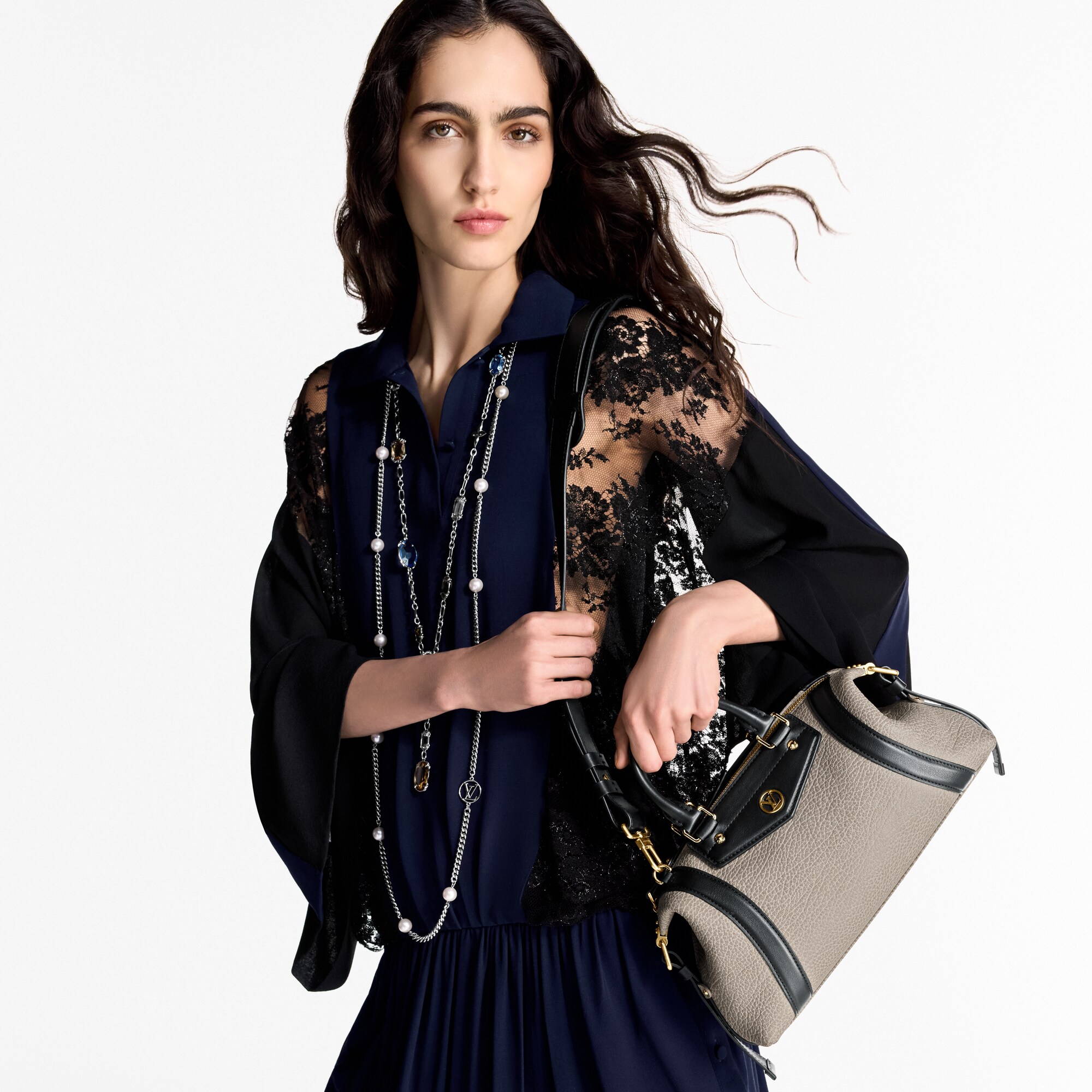  Bolsas de mano Todas las bolsas de mano Bolsa LV Biker PM | Louis Vuitton ® (Ampliar producto)