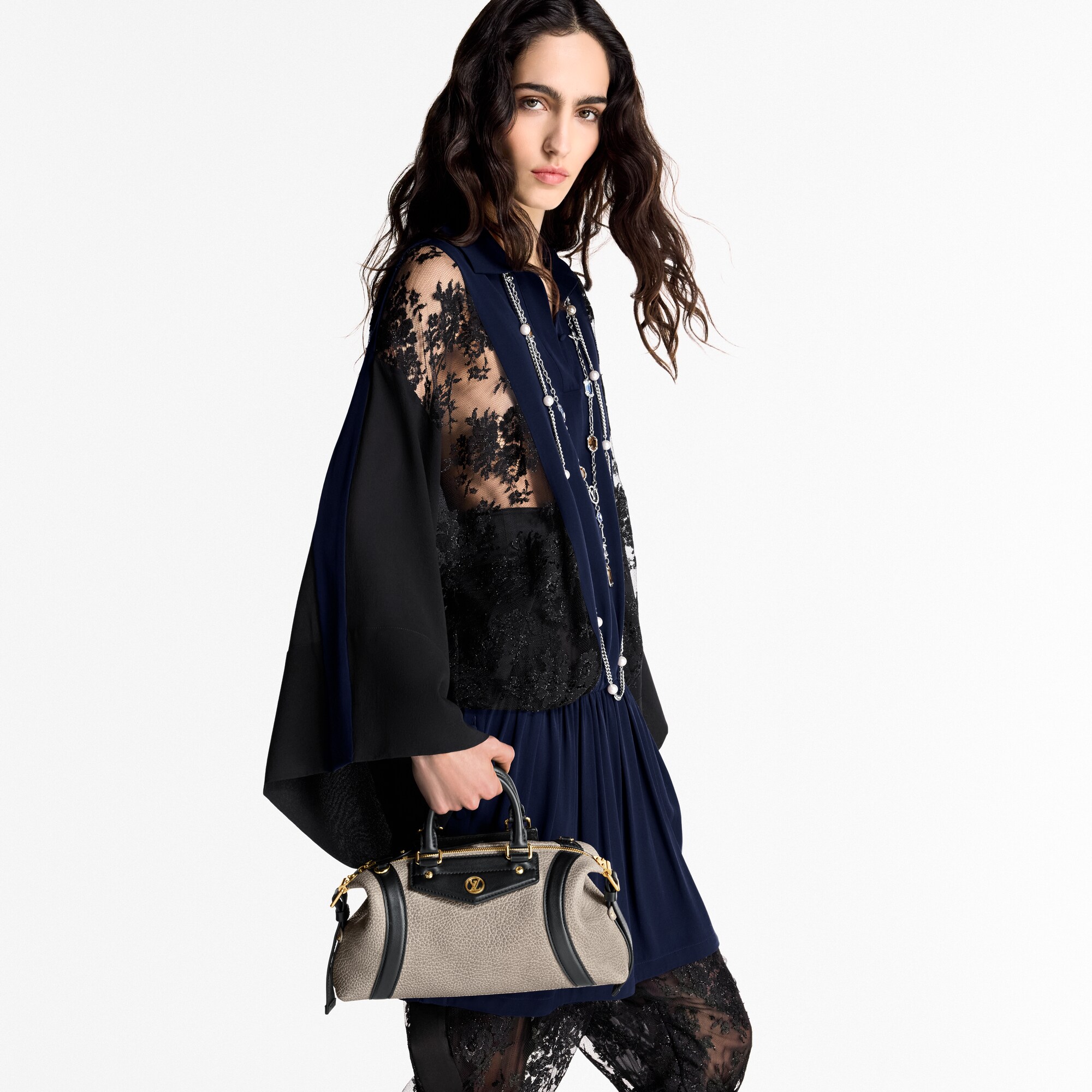  Bolsas de mano Todas las bolsas de mano Bolsa LV Biker PM | Louis Vuitton ® (Ampliar producto)