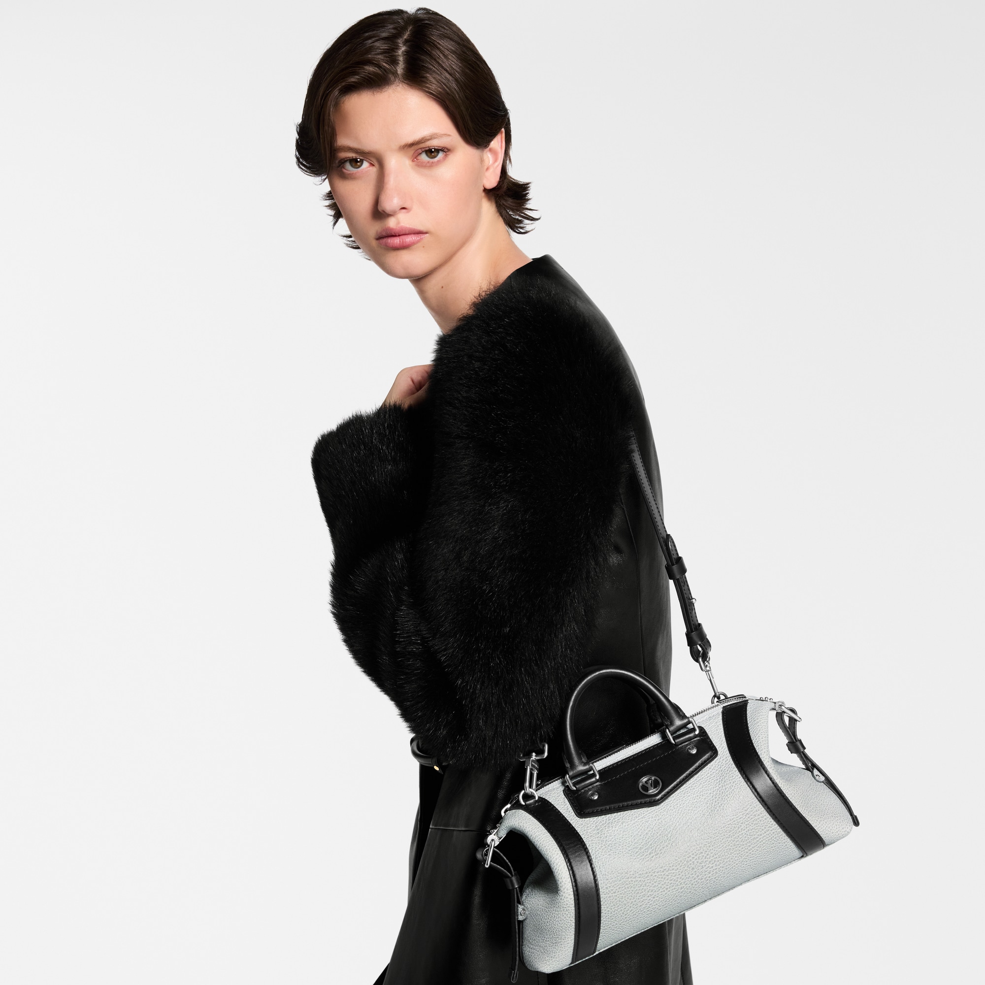  Bolsas de mano Todas las bolsas de mano Bolsa LV Biker PM | Louis Vuitton ® (Ampliar producto)