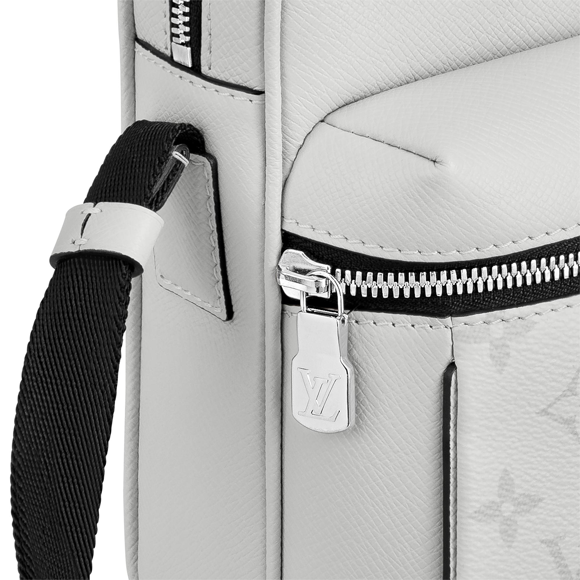 Bolsa Messenger Outdoor Taigarama - Hombre - Bolsas | LOUIS VUITTON ®