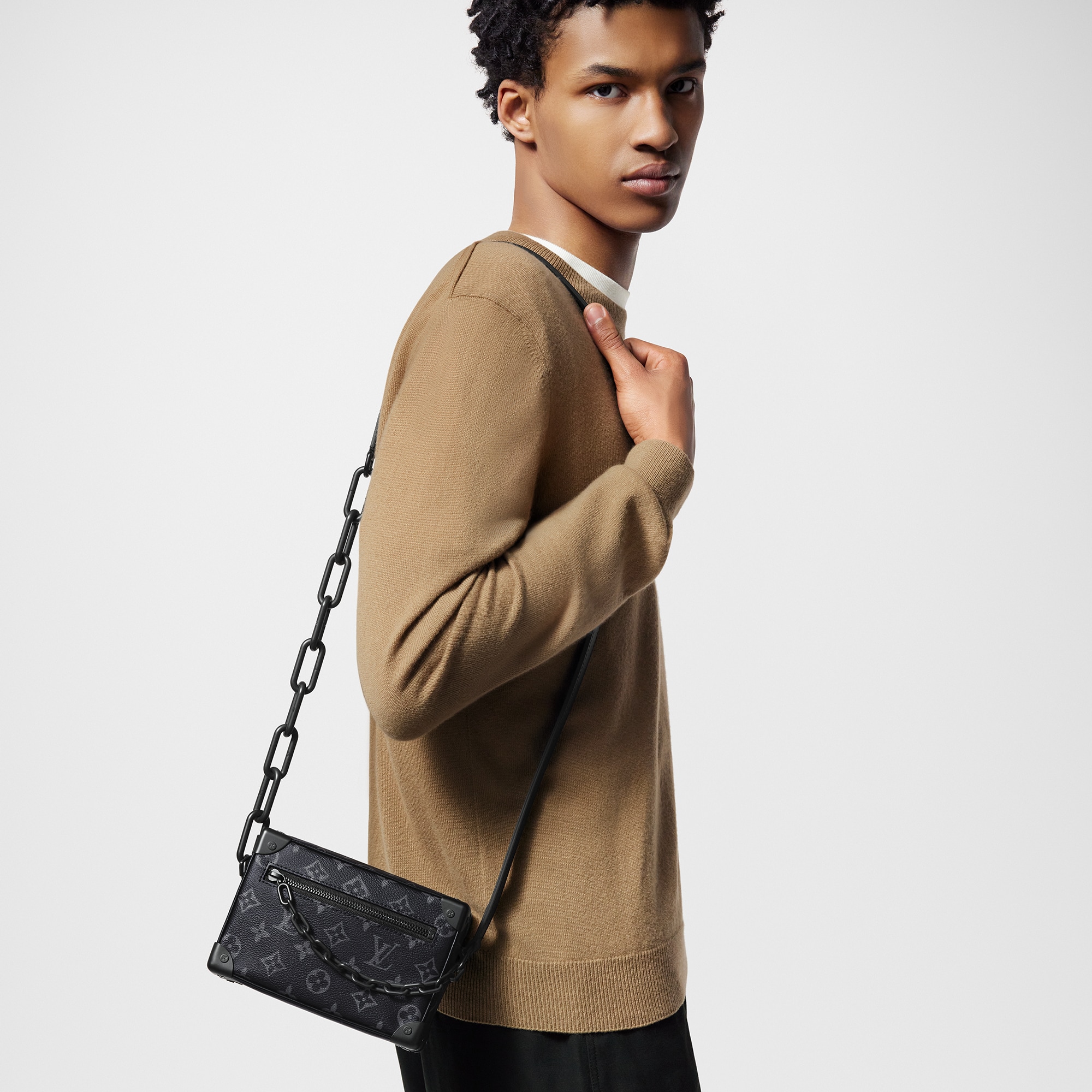 Monogram Eclipse Bolsas All Collections Bolsa Mini Soft Trunk | Louis Vuitton ® (Ampliar producto)