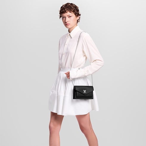 Lockme Carteras y artículos de piel pequeños Todas las carteras y artículos de piel pequeños Bolsa MyLockme Pochette con cadena | Louis Vuitton ® (Ampliar producto)