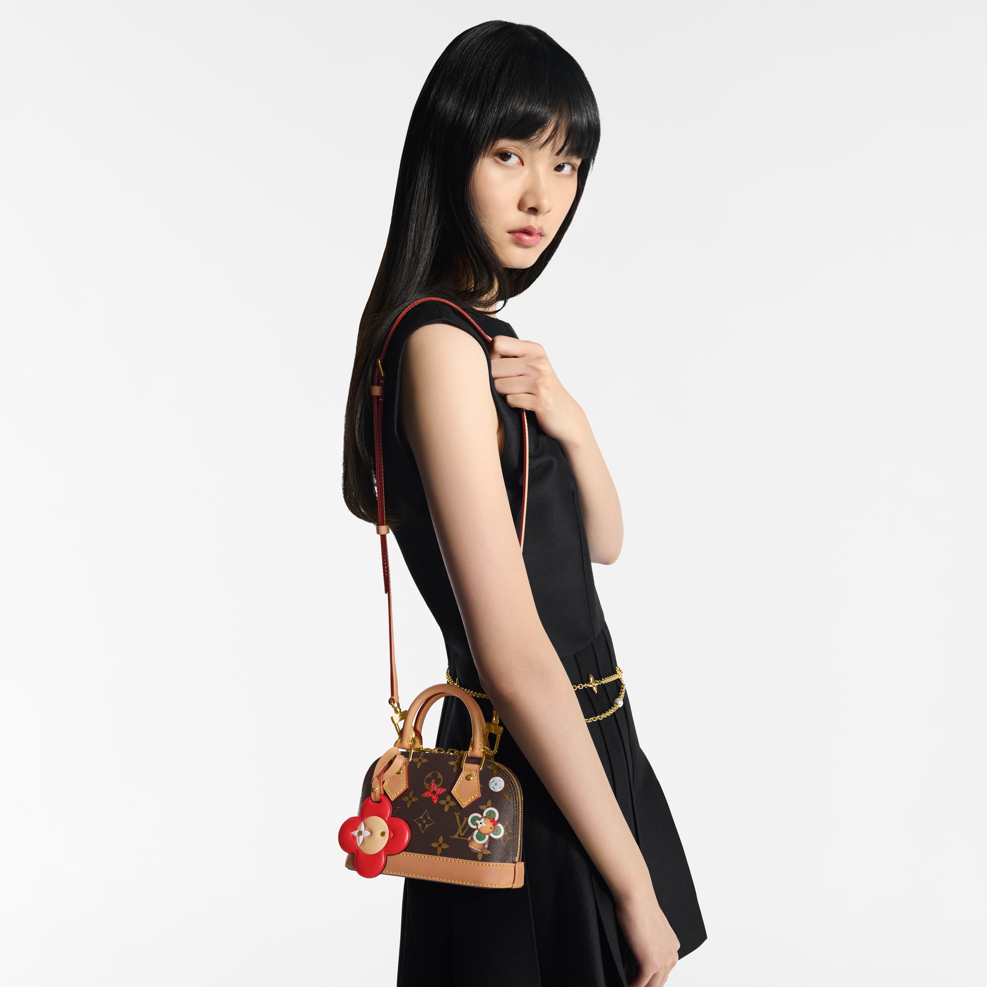 Monogram Carteras y artículos de piel pequeños Carteras con cadena y Micro Bolsas Bolsa Nano Alma | Louis Vuitton ® (Ampliar producto)