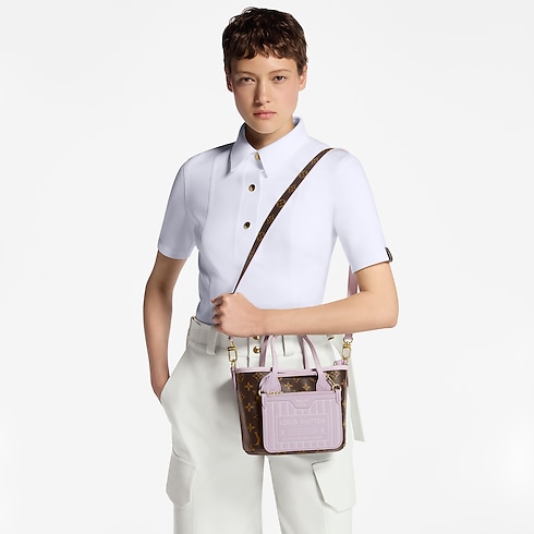 H33 Bolsas para Mujer LV Icons Bolsa Neverfull Bandoulière Inside Out BB | Louis Vuitton ® (Ampliar producto)