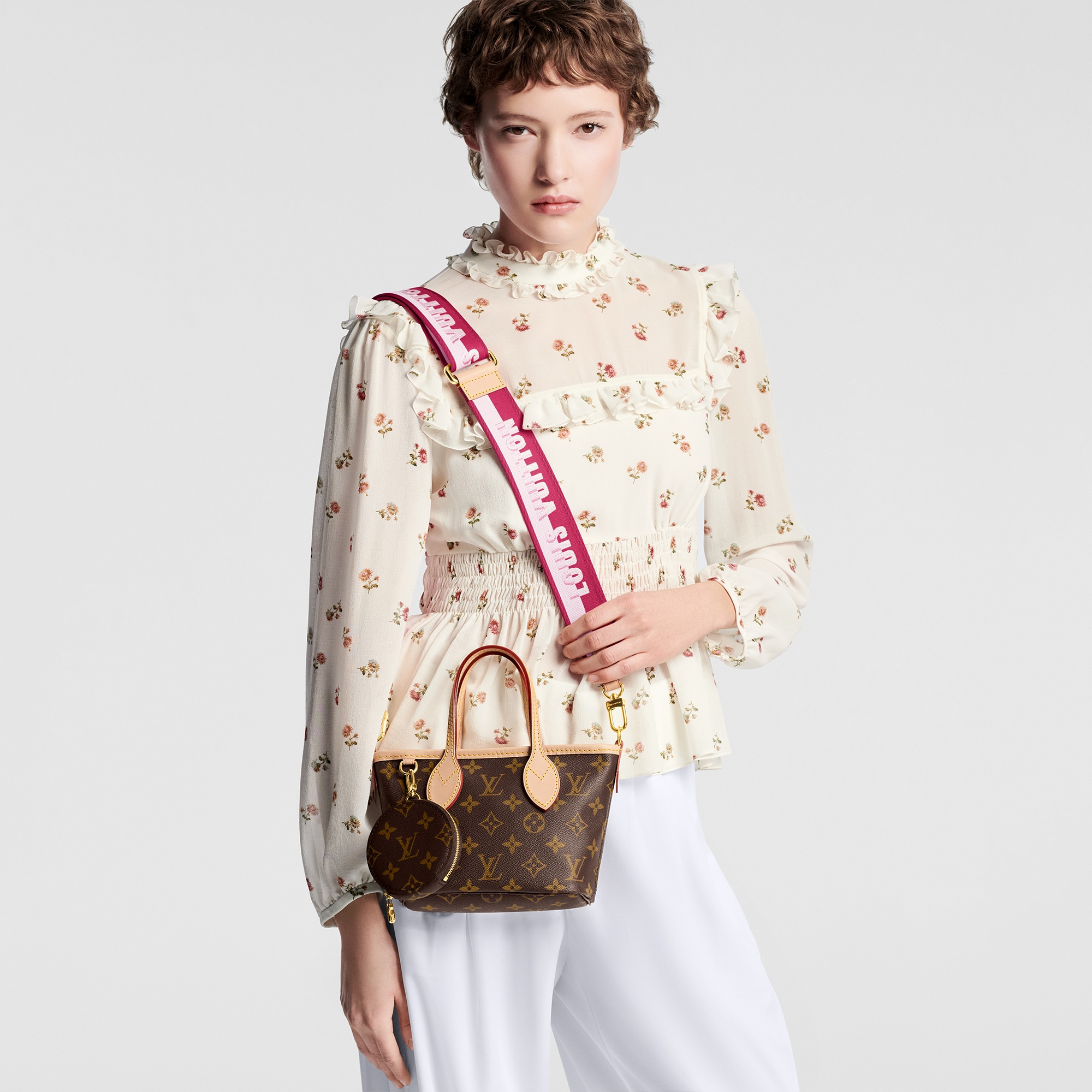 Monogram Bolsas de mano Todas las colecciones Bolsa Neverfull BB | Louis Vuitton ® (Ampliar producto)