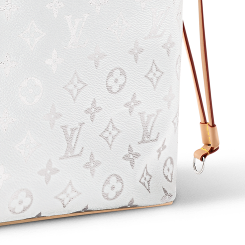 Bolsa Neverfull MM vista cercana