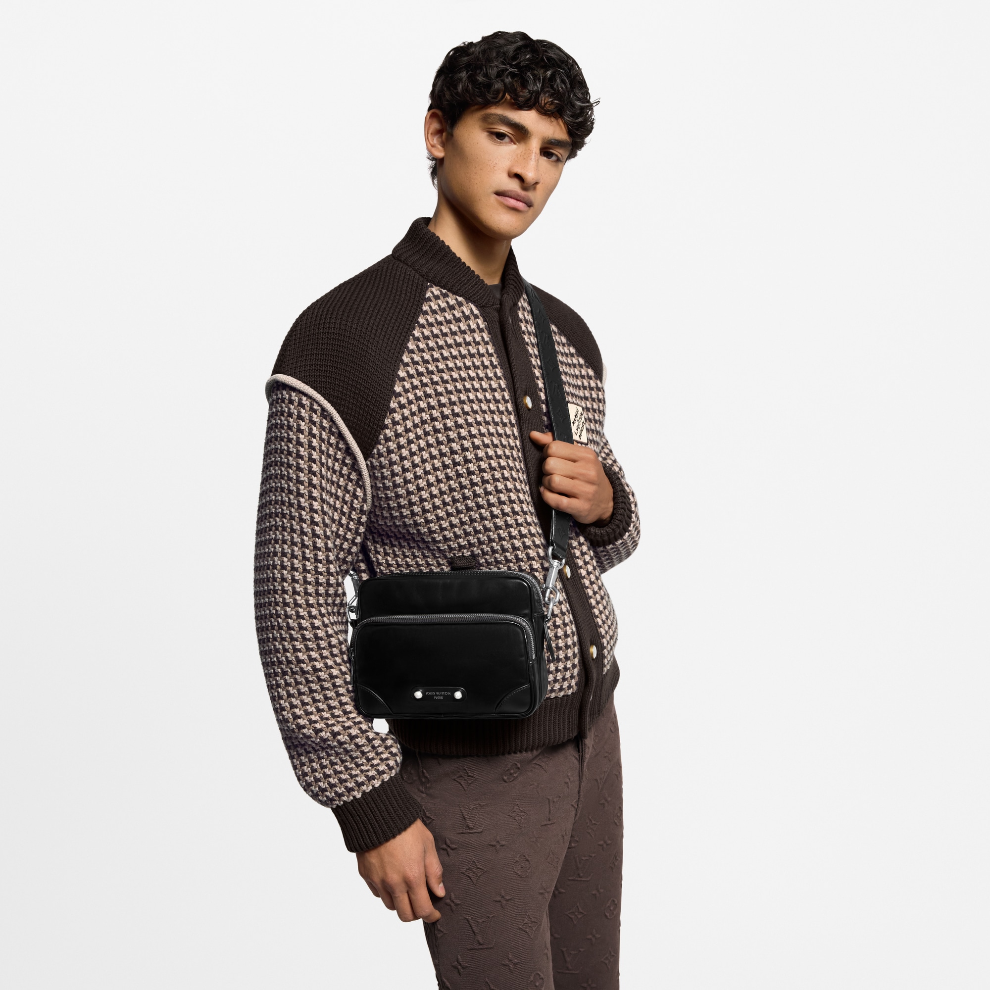 H35 Bolsas para Hombre Novedades Bolsa Nil | Louis Vuitton ® (Ampliar producto)