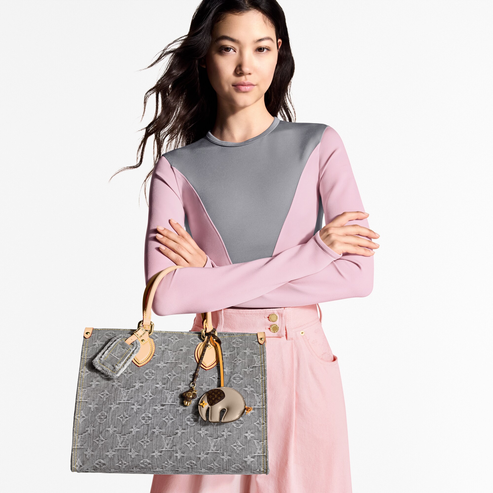 Monogram Denim Bolsas para Mujer LV Icons Bolsa OnTheGo MM | Louis Vuitton ® (Ampliar producto)