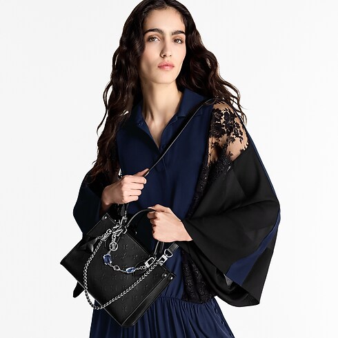 Bolsas para Mujer LV Icons Bolsa OnTheGo PM | Louis Vuitton ® (Ampliar producto)